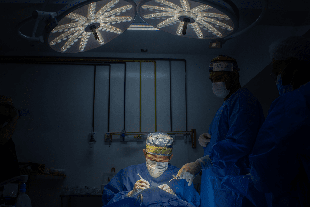 O que faz um Cirurgião da Mão? Descubra a importância do cirurgião da mão para tratar lesões e doenças que afetam a mão, punho e antebraço.